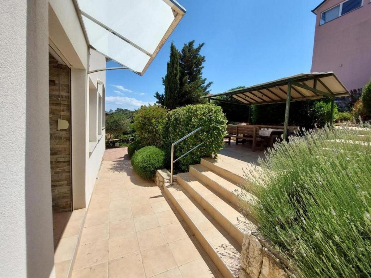 מאלי לוסיניי Apartments Joni Cikat חדר תמונה