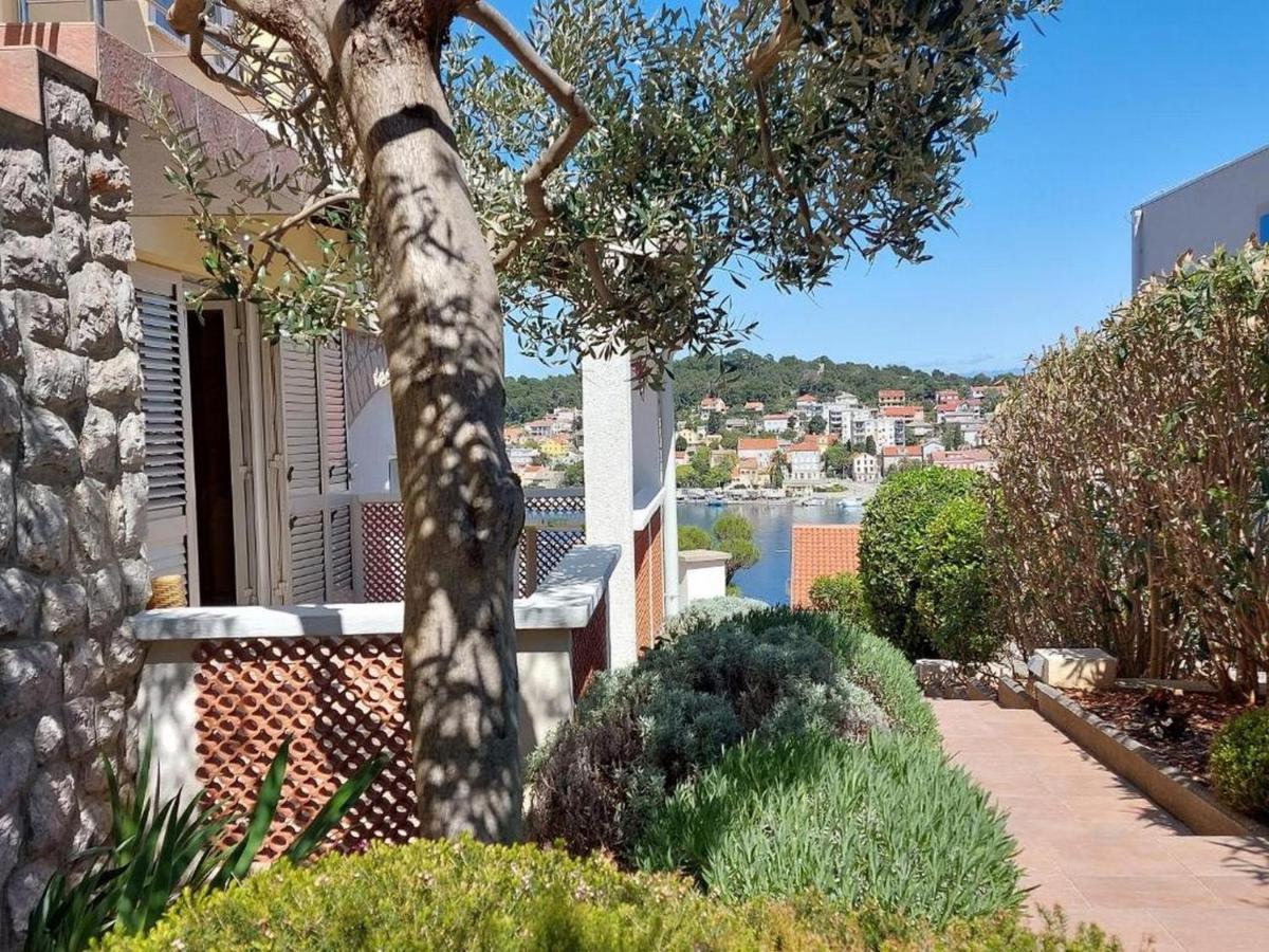 מאלי לוסיניי Apartments Joni Cikat מראה חיצוני תמונה
