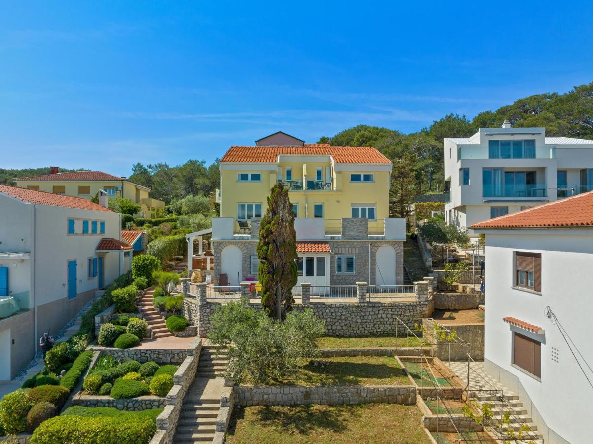 מאלי לוסיניי Apartments Joni Cikat מראה חיצוני תמונה